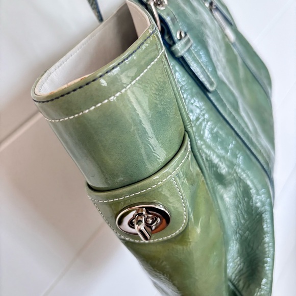 Vintage COACH Blue Glazed Gallery Lunch Tote Patent Leather - Picture 9 of 16